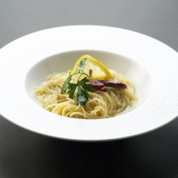 Rich peperoncino with lemon