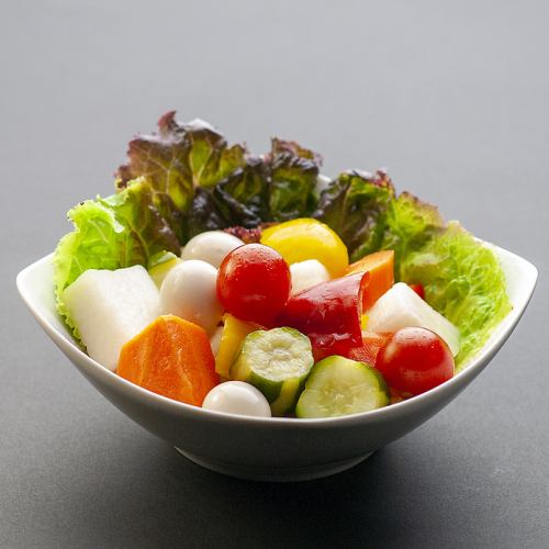 五颜六色的蔬菜泡菜