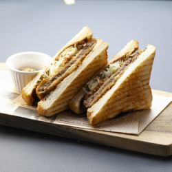 Kuroge Wagyu Mince Cutlet Sandwich
