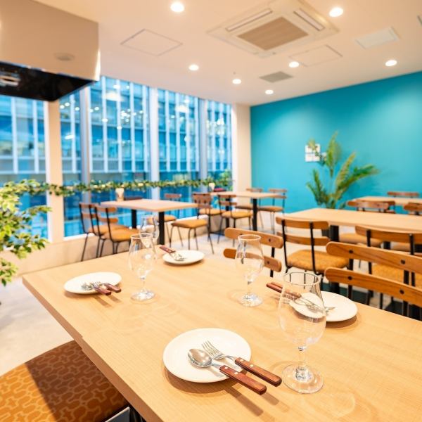 ボトルワインやカクテル等もご用意してます♪カフェ＆バースタイル！！（高級食パン/偉大なる発明/鹿児島中央駅/Li-ka/駅近/鹿児島カフェ/女子会/ママ会/お洒落な内装/インスタ映え/コーヒーのある生活/貸切/結婚式2次会/ビール飲み放題/フルーツサンド/ハニートースト/ホットサンド/忘年会/歓送迎会/モーニング/ランチ）