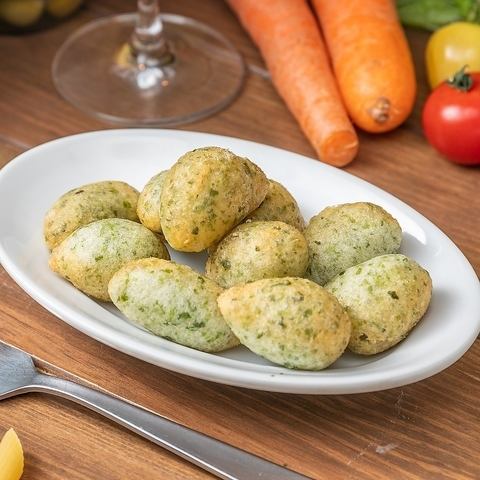 ナポリ名物あおさのゼッポリーニ/プーリア風アンチョビキャベツ/シチリア名物アランチーニ