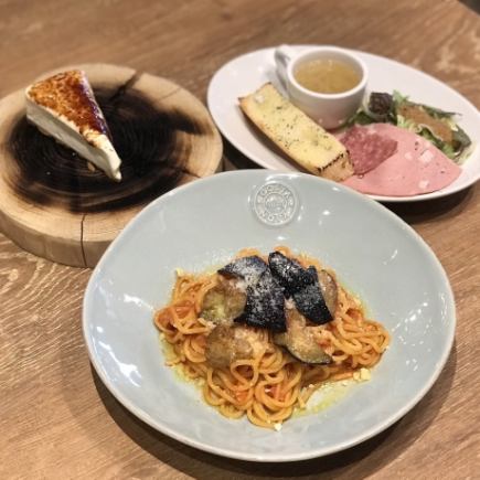 【휴일 점심 한정 세트】 선택할 수있는 파스타 + 전채 모듬, 2 종에서 선택할 수있는 디저트 포함 2244 엔 (세금 포함)