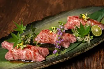 Wagyu beef sushi (three pieces)