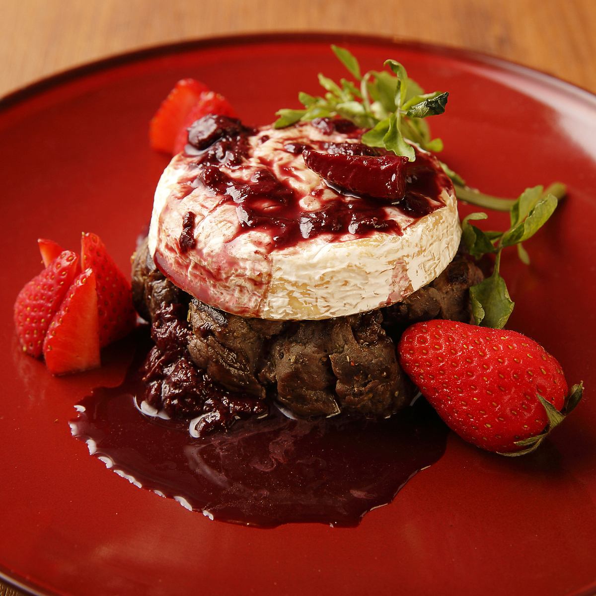 イタリアンならではの肉料理を多数ご用意しております。