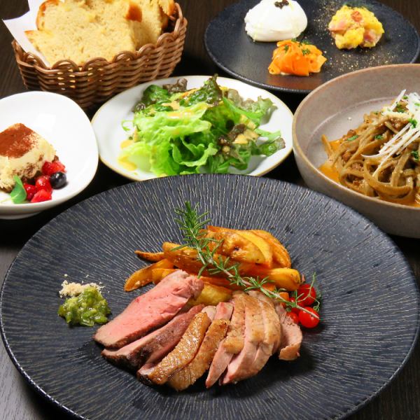 上質な国産"京鴨"等のこだわりの食材。炭火焼ステーキ！ロース肉を使った新鮮で美味しいお肉です♪