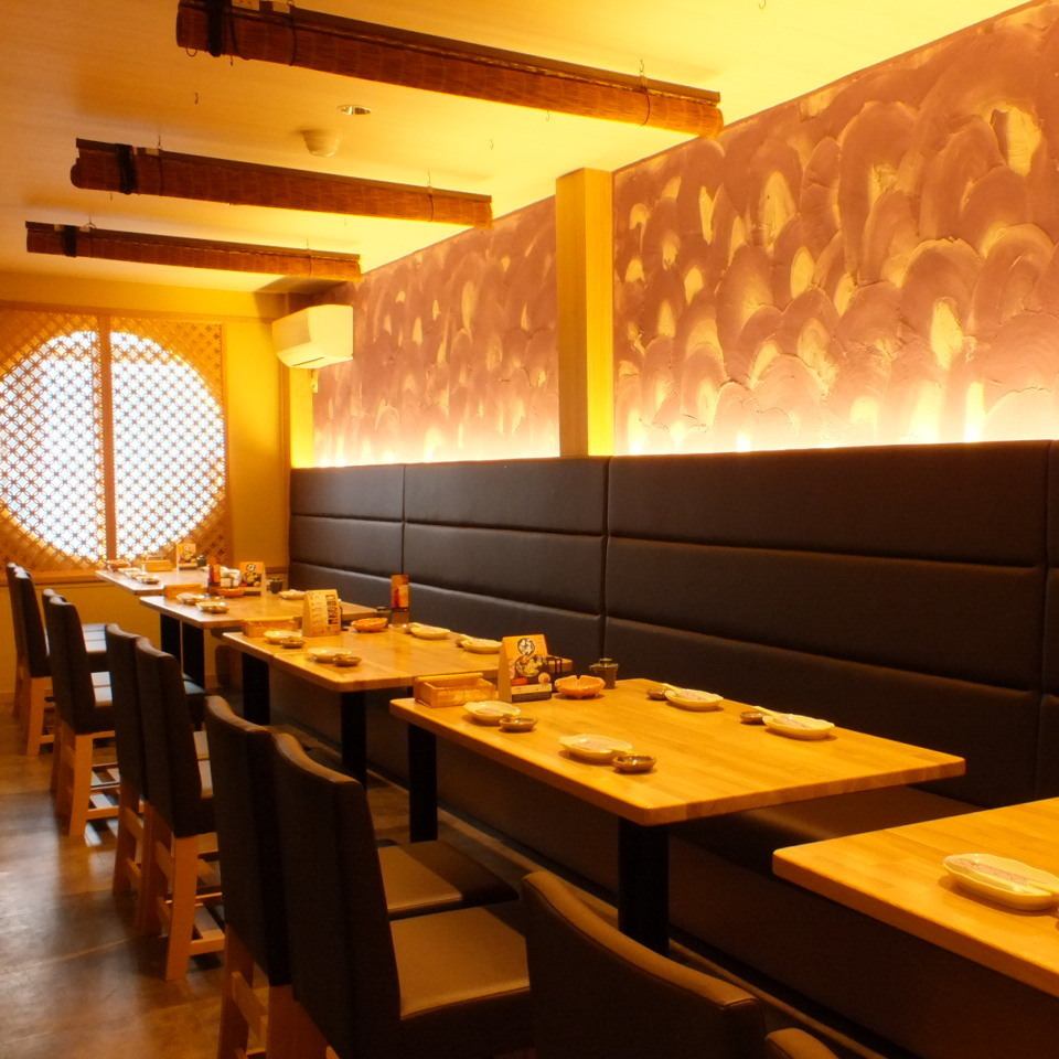 最多可容纳 24 人的私人房间♪ 在时尚的日式空间中享用精致的海鲜菜肴......