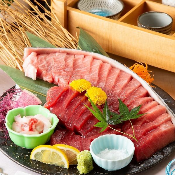 【直送海鮮】入口即化的優質油脂，使用鹿兒島縣產的黑金槍魚等製作而成的精美料理也有很多。
