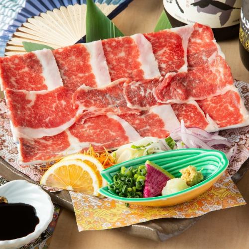 (Kumamoto) Melt-in-the-mouth horse meat sashimi