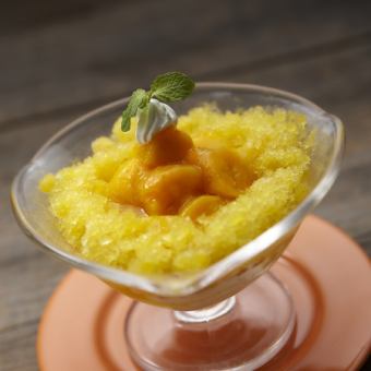 Ripe mango granita