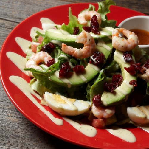 California salad with shrimp and avocado