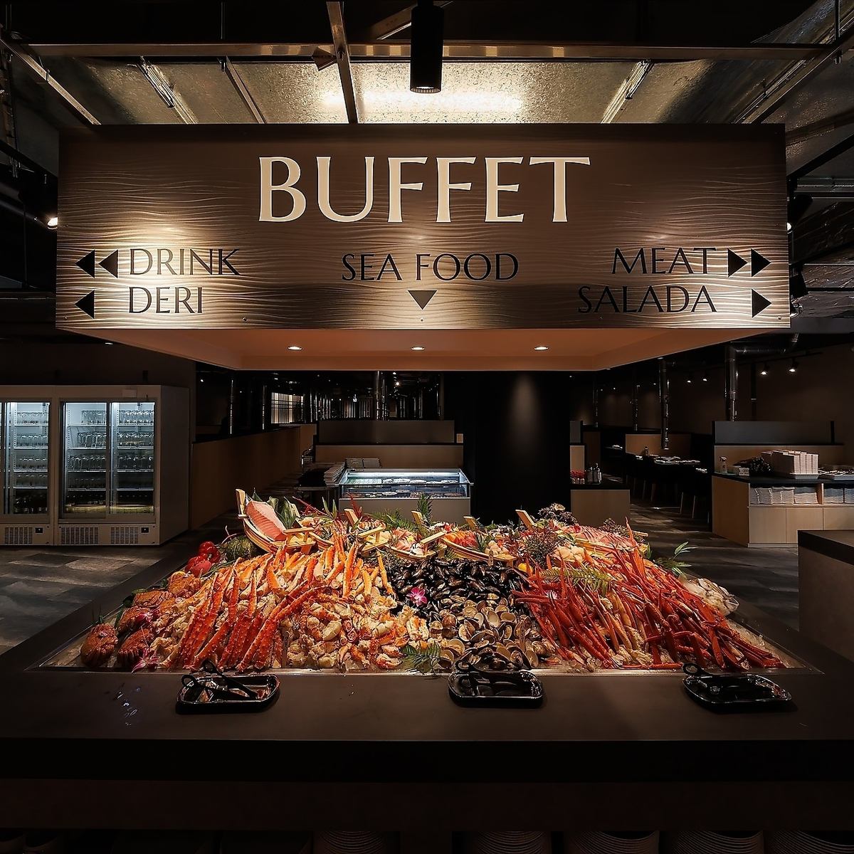 Enjoy a special time at a large-scale buffet with first-class ingredients, space, and taste.