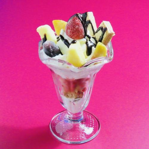 Korean parfait "Original Parpe" 1000 yen (tax included)