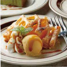 アップルパイ　バニラアイス添え