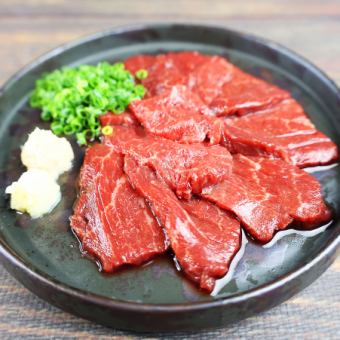 Upper fillet lean horsemeat sashimi