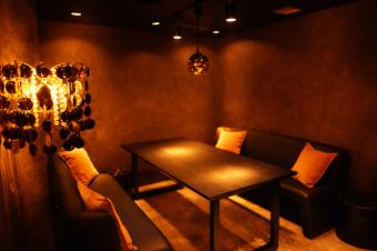 「접대나 소중한 회식에 사용할 수 있는 개인실석」※석의 지정은 요망으로서 받습니다.빈 상황에 따라 희망에 따를 수없는 경우가 있습니다.