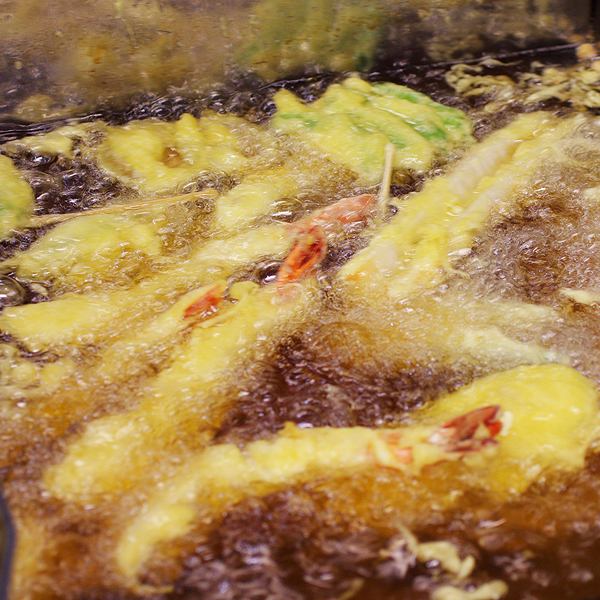 [Very popular] Freshly fried piping hot tempura