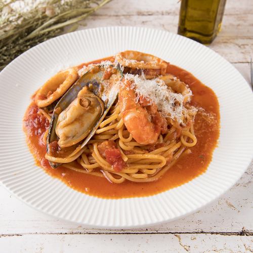 Pescatore full of delicious seafood