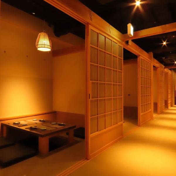 お席で全席喫煙可能。分煙対応もしっかりとしておりますので、お気軽にお申しつけください。ソーシャルディスタンス、定期的な換気など、コロナ対策も万全です。