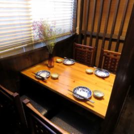 Enjoy a special moment at a table seat...♪ A semi-private table seating for two!