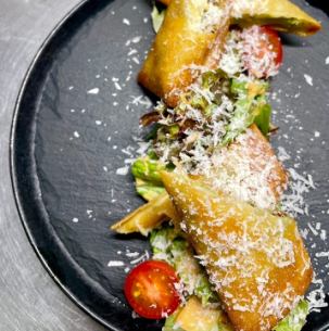 Avocado and cheese spring rolls
