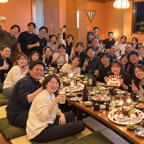 我們的私人包廂最多可容納30人！歡迎各種類型的聚會！即使氣氛熱烈，您也可以盡情享受，無需擔心其他人！