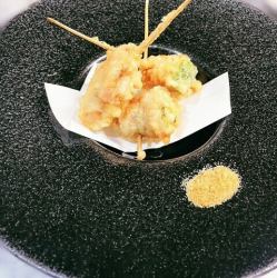 Three kinds of original tempura meat skewers