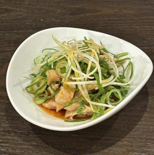 파를 듬뿍! 매운 닭 껍질 폰즈