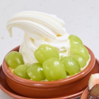 シャインマスカットのパフェ