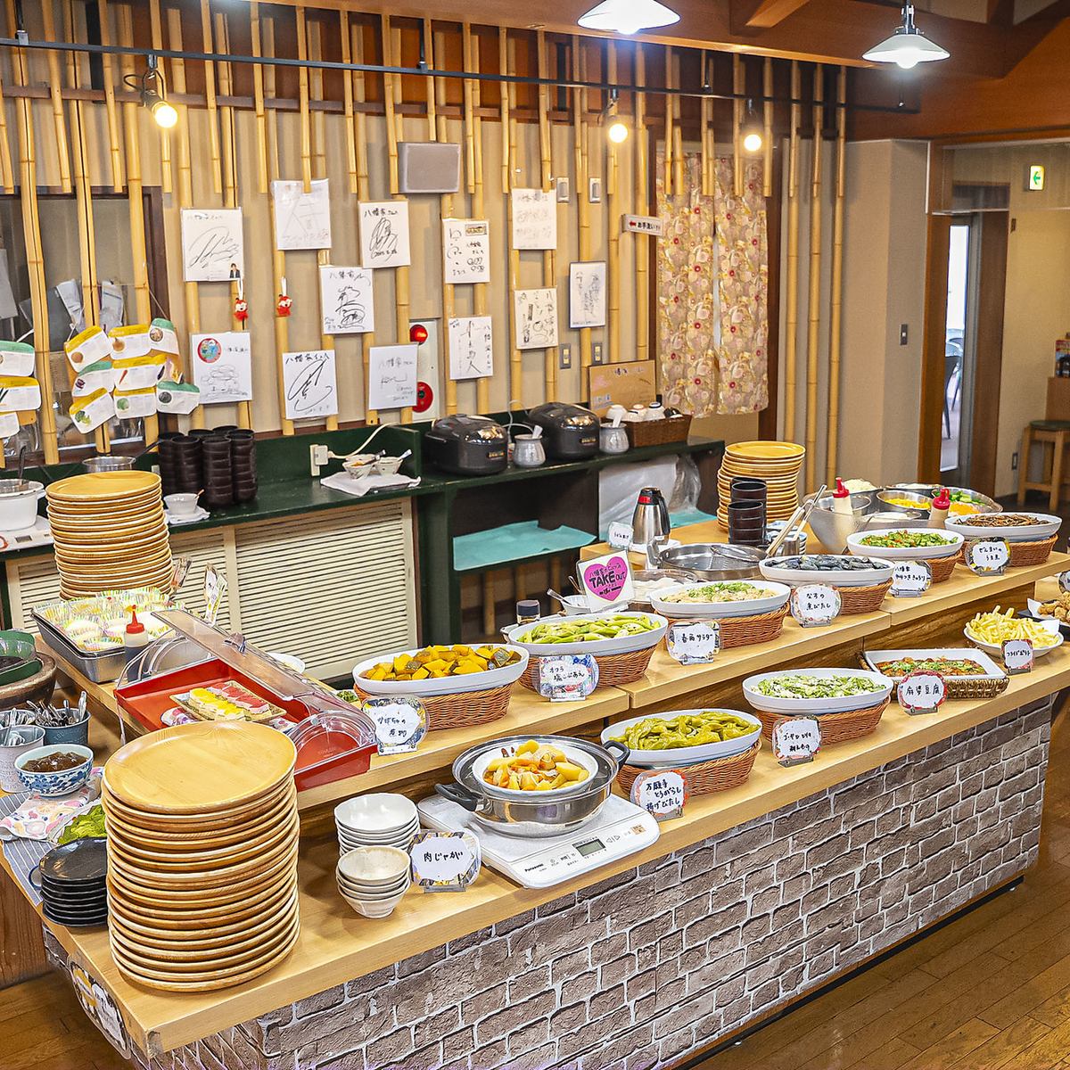 時代劇や映画の撮影で使われている【流れ橋】の近くのビュッフェレストラン