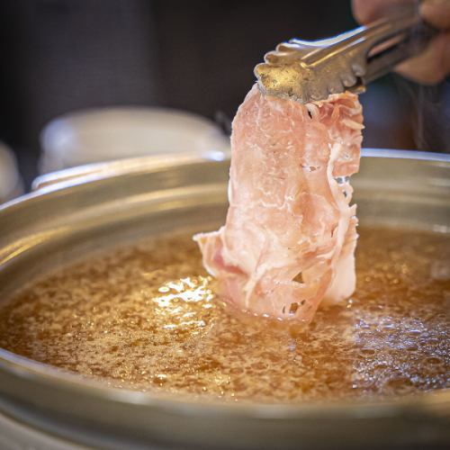 国産和牛と旬な食材を中心に取り揃えた会席プラン7000円（税込み）