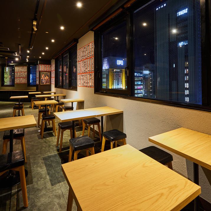 JR駅前すぐの8F♪ハイボール90円、生190円の激安酒場♪