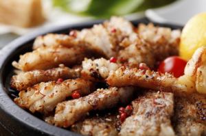 Top quality Amakusa pork samgyeopsal (sanchu platter with ascetic garlic/for 2 people)