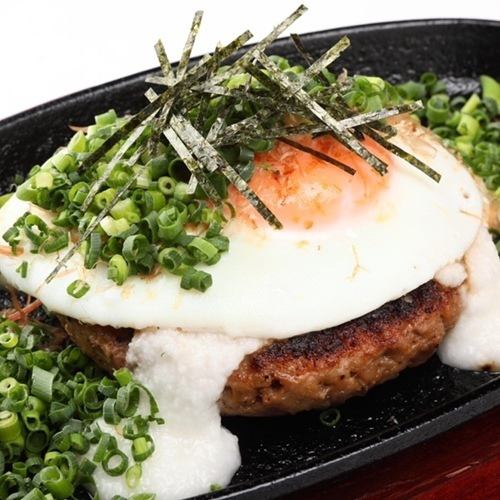 We offer a wide variety of hamburgers, from Japanese to Western style, total of 9 types!