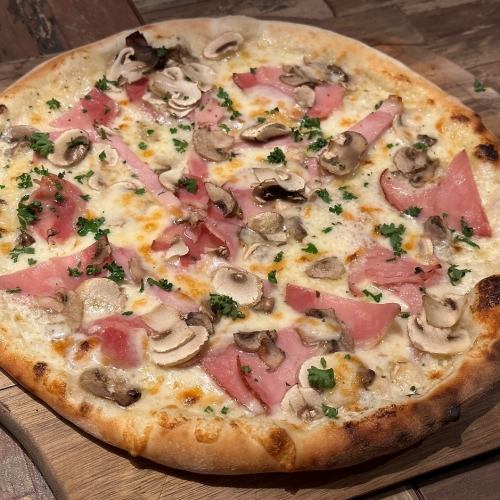 Mushroom and ham cheese pizza