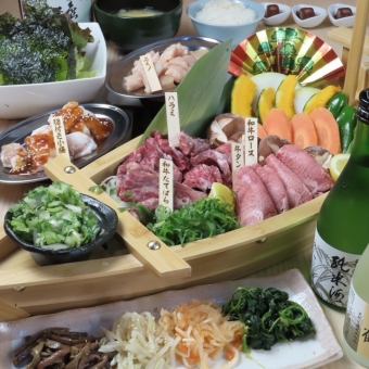 ハラミ・カルビ・ロースが付いた【お腹いっぱいコース】〔全11品〕 3800円(税込)
