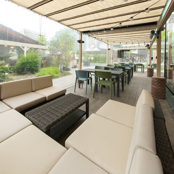 [There are 30 terrace seats!] The sofa-type terrace seats where you can relax will be popular, so please make a reservation early.