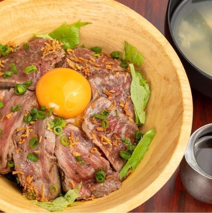 我们有各种推荐的午餐选择，包括宫崎牛瘦肉牛排盖饭！