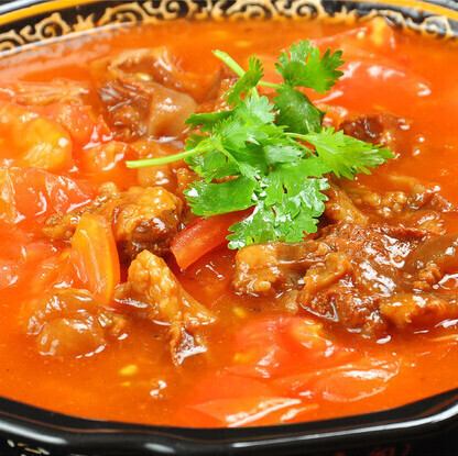 牛バラ肉とトマト・じゃが芋の煮込み鍋