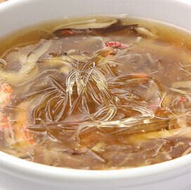 蟹肉入りフカヒレスープ