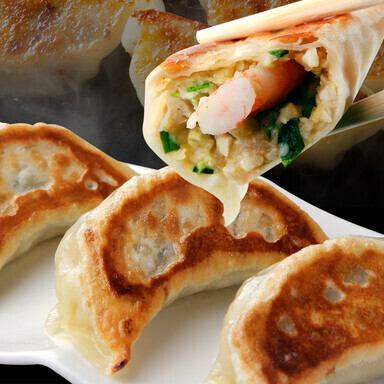 特製ジャンボ餃子　餃子1個（約60g）3個入り
