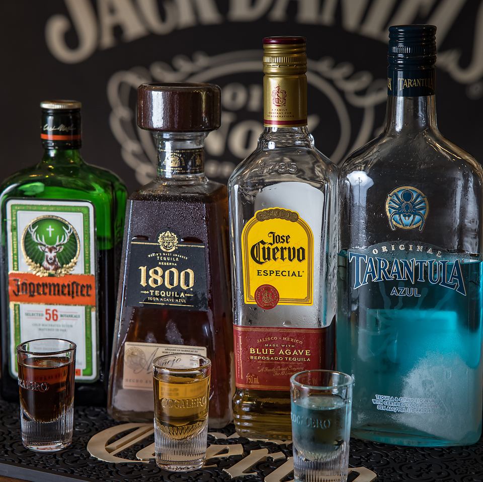 カラオケ歌い放題・ダーツ投げ放題・飲み放題コースが1時間2000円（税込）～♪