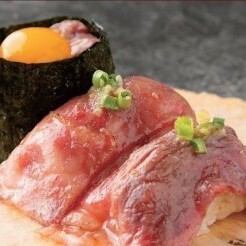 【口の中でレベルアップ確定！】≪大人気♪≫肉寿司3貫セット ￥1,200（税込）