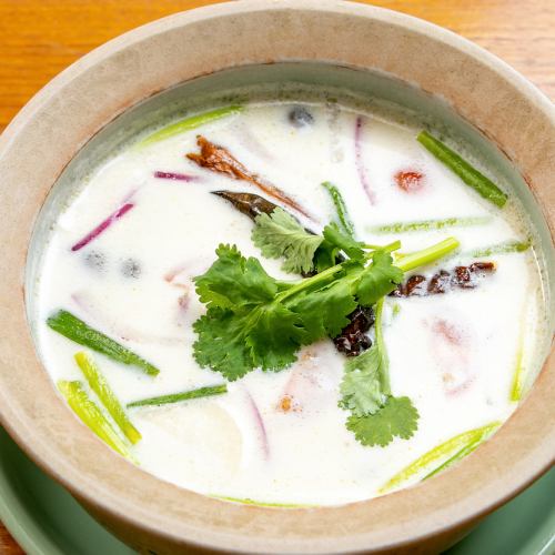 鶏肉のココナッツミルクスープ
