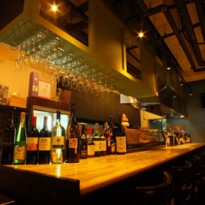 【サク飲みに！】気さくなソムリエや店長と話しながらの一杯も最高！