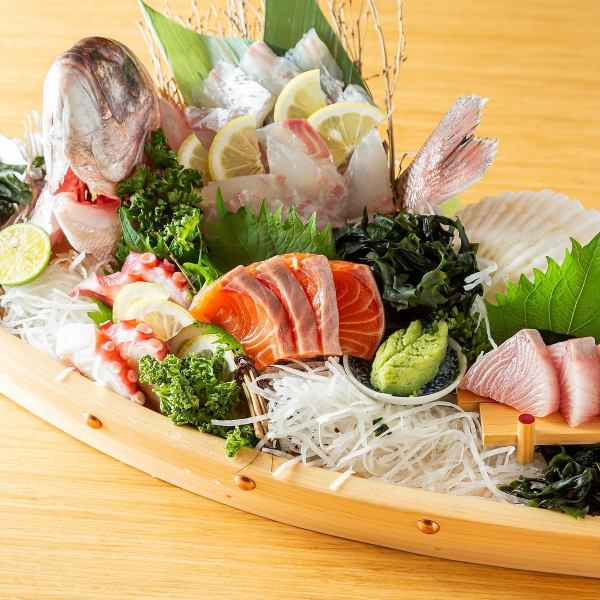Specialty! Luxurious boat platter ◆ [Kiraku Easy Course] 8 dishes in total ★ All-you-can-drink extension for 30 minutes with a coupon ◎ 5,500 yen (tax included) ~