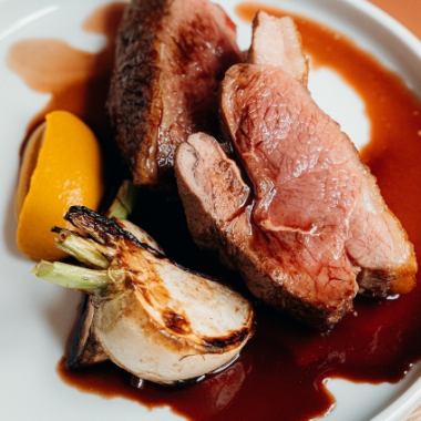 자양 로스트 야채와 향신료 퓌레