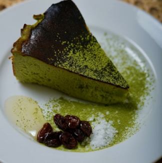 抹茶バスクチーズケーキ