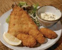 炸竹莢魚和炸牡蠣套餐