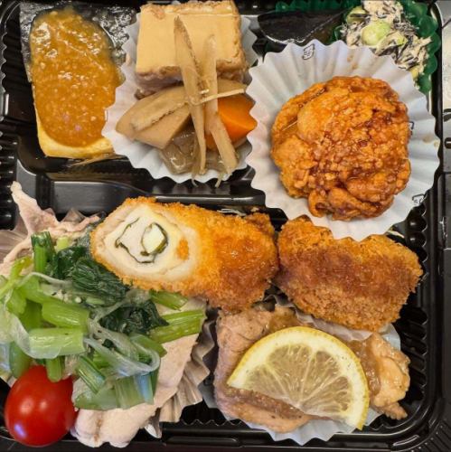 🍱 今日のお弁当 & 一人用オードブル 🍱

おかずを少しずつ詰めたお弁当と、
ちょっと贅沢な一人用オードブル✨

どちらも手作りの優しい味です😊

忘新年会のご案内はこちら👇
👉 https://39seisyun.my.canva.site/bosinnenkai

#三月九日青春食堂 #佐久グルメ #佐久ランチ #お弁当 #オードブル #忘新年会 #古民家食堂 #信州ごはん