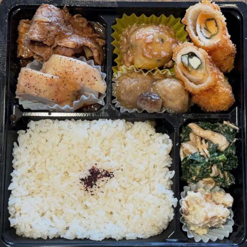 🍱 ご予約弁当の一例 🍱
税込1,000円
※魚なし・肉系のみのご注文内容です

「魚が苦手」
「今日は肉をしっかり食べたい」
そんなご要望に合わせてお作りしました。

揚げ・焼き・煮・和え、
すべて肉系のおかずで構成した
満足感重視のお弁当です🍖

📩 こちらは【予約制】となります
内容のご相談も承ります。

#青春食堂
#予約弁当
#魚なし弁当
#肉系弁当
#オーダー弁当
#佐久市
#古民家食堂